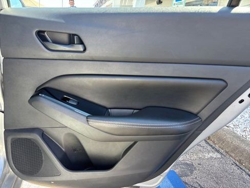 Used 2023 Nissan Altima 2.5 SV image 39