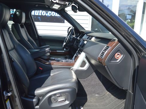Used 2015 Land Rover Range Rover Supercharged AWD/4WD image 16