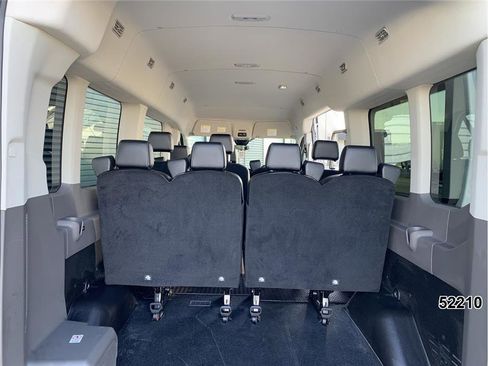 Used 2023 Ford Transit 350 XL image 9