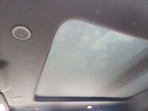 New 2024 Land Rover Range Rover Evoque S image 24