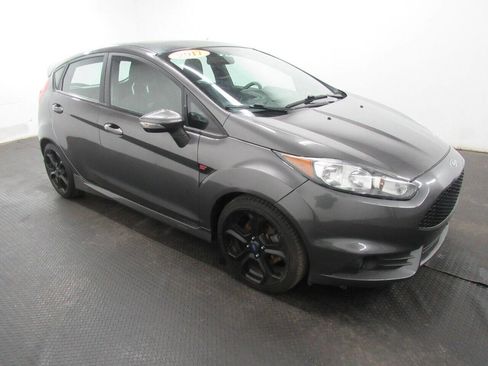 Used 2017 Ford Fiesta ST image 3