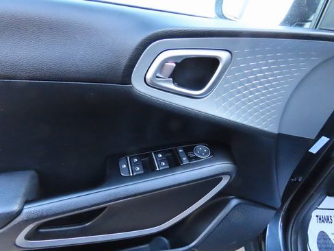 Used 2024 Kia Soul LX w/ Option Group 015 image 20