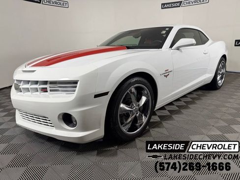 Used 2010 Chevrolet Camaro SS w/ RS Package RWD image 1