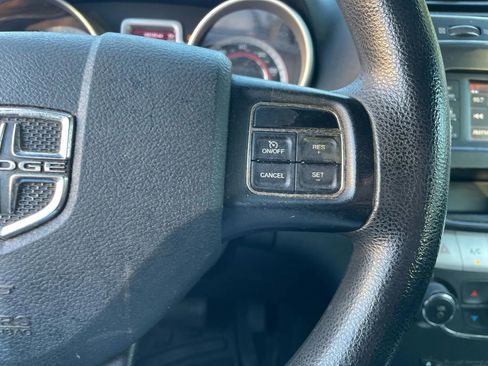 Used 2013 Dodge Journey American Value Package w/ Flexible Seating Group image 16