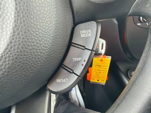 Used 2018 Kia Soul + FWD image 15