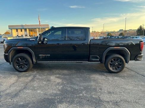 Used 2024 GMC Sierra 2500 AT4 w/ AT4 Premium Plus Package image 4