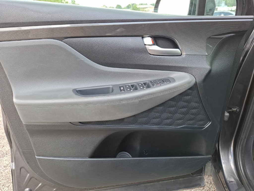 Used 2022 Hyundai Santa Fe SEL FWD image 11