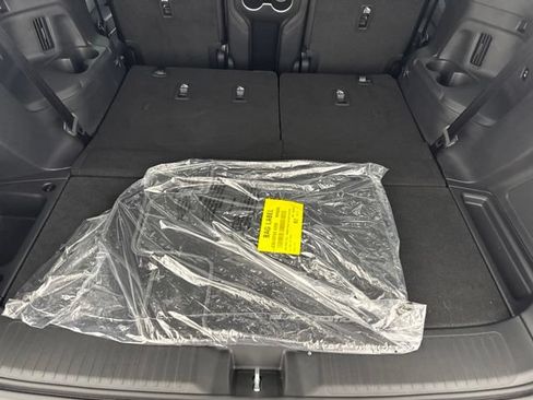 Certified 2026 Honda Pilot Black Edition image 33