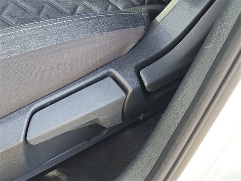 Certified 2025 Nissan Kicks SV w/ Illumination Package image 23