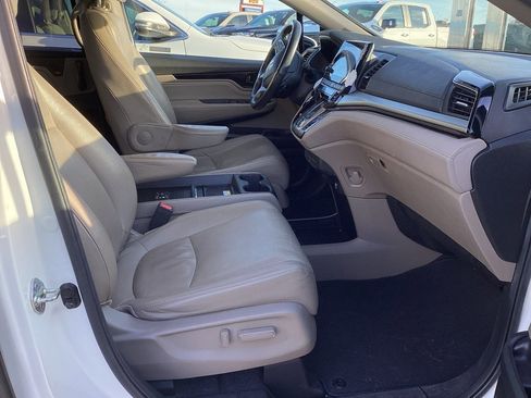 Used 2019 Honda Odyssey Elite image 7
