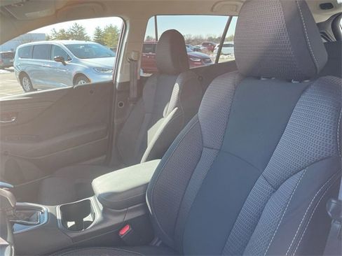 Certified 2025 Subaru Outback Premium image 10