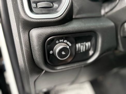 Used 2019 RAM 2500 Big Horn AWD/4WD image 17