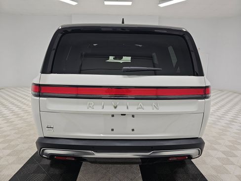Used 2024 Rivian R1S Adventure image 4