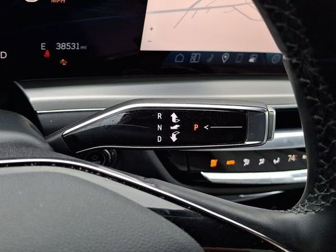 Certified 2024 Cadillac Lyriq Luxury image 17