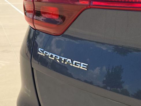 Used 2020 Kia Sportage LX w/ LX Popular Package FWD image 11