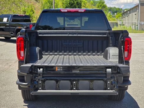 New 2026 GMC Sierra 1500 Denali w/ Denali Reserve Package AWD/4WD image 16