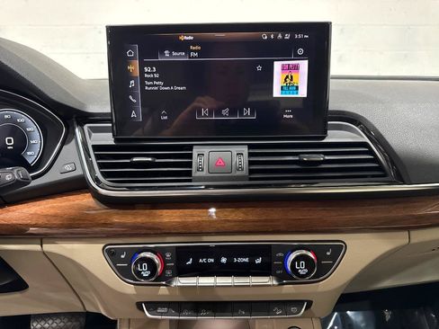 Used 2021 Audi Q5 2.0T Premium Plus AWD/4WD image 47