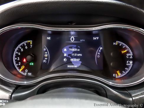 Used 2018 Jeep Grand Cherokee Limited w/ Luxury Group II image 20