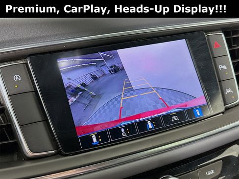 Used 2024 Buick Enclave Premium image 15