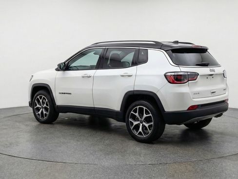 Used 2025 Jeep Compass Limited AWD/4WD image 6