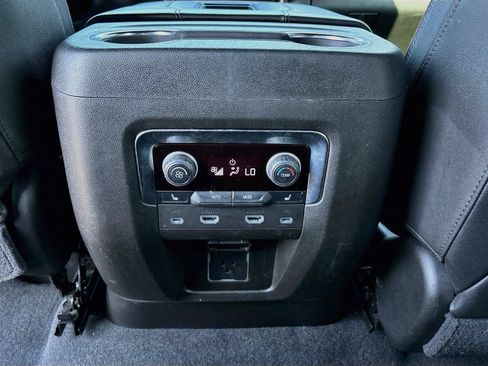 Used 2021 Chevrolet Tahoe High Country AWD/4WD image 32