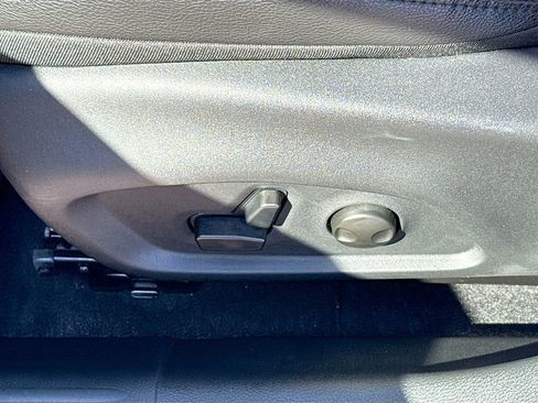 Used 2026 Jeep Compass Limited image 37