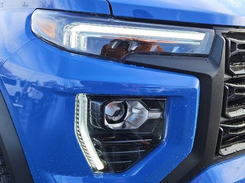 New 2026 GMC Canyon Elevation w/ Convenience Package image 15