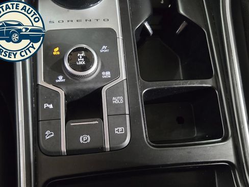 Used 2022 Kia Sorento EX w/ Panoramic Sunroof Package AWD/4WD image 19