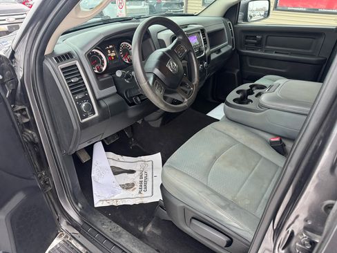 Used 2017 RAM 1500 ST w/ SXT Appearance Group image 10