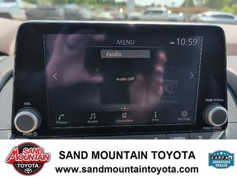 Used 2023 Nissan Rogue SV FWD image 18