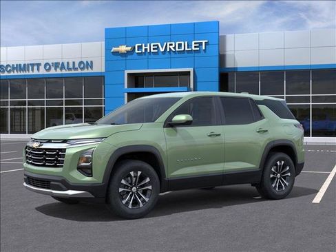 New 2026 Chevrolet Equinox LT image 2