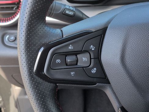 Used 2024 Chevrolet Trax RS FWD image 19