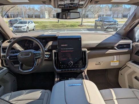 New 2026 GMC Yukon XL Denali w/ Sun & Power Step Package image 7