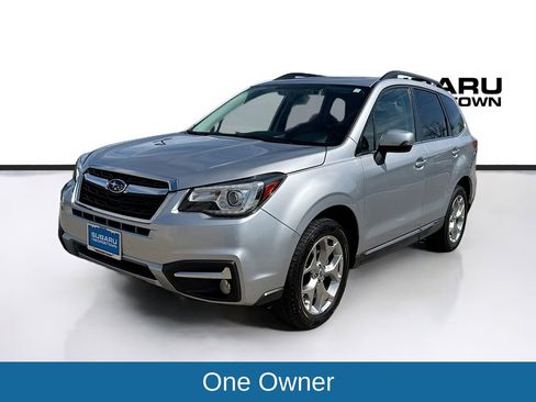 Used 2017 Subaru Forester 2.5i Touring image 3