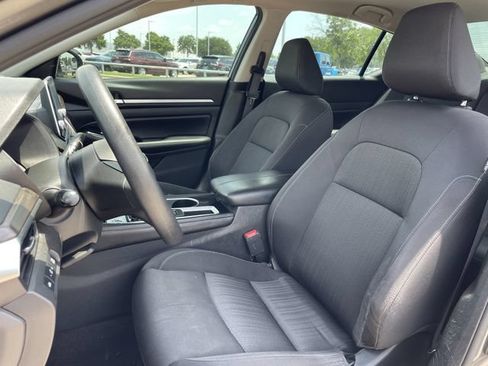 Used 2023 Nissan Altima 2.5 SV FWD image 24