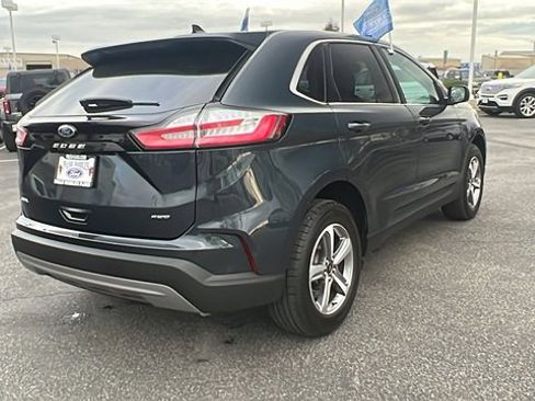 Certified 2024 Ford Edge SEL w/ Convenience Package image 3