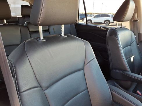 Used 2018 Honda Pilot Touring image 20