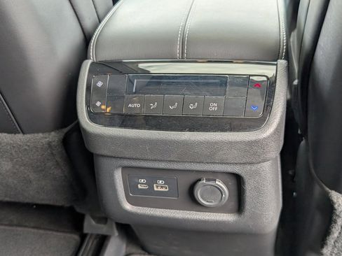 Used 2024 INFINITI QX60 Luxe image 8