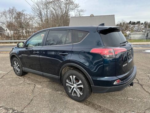Used 2017 Toyota RAV4 LE image 6
