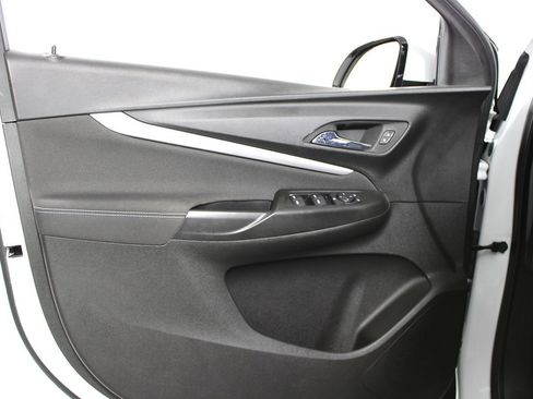 Used 2022 Chevrolet Bolt EUV LT image 6