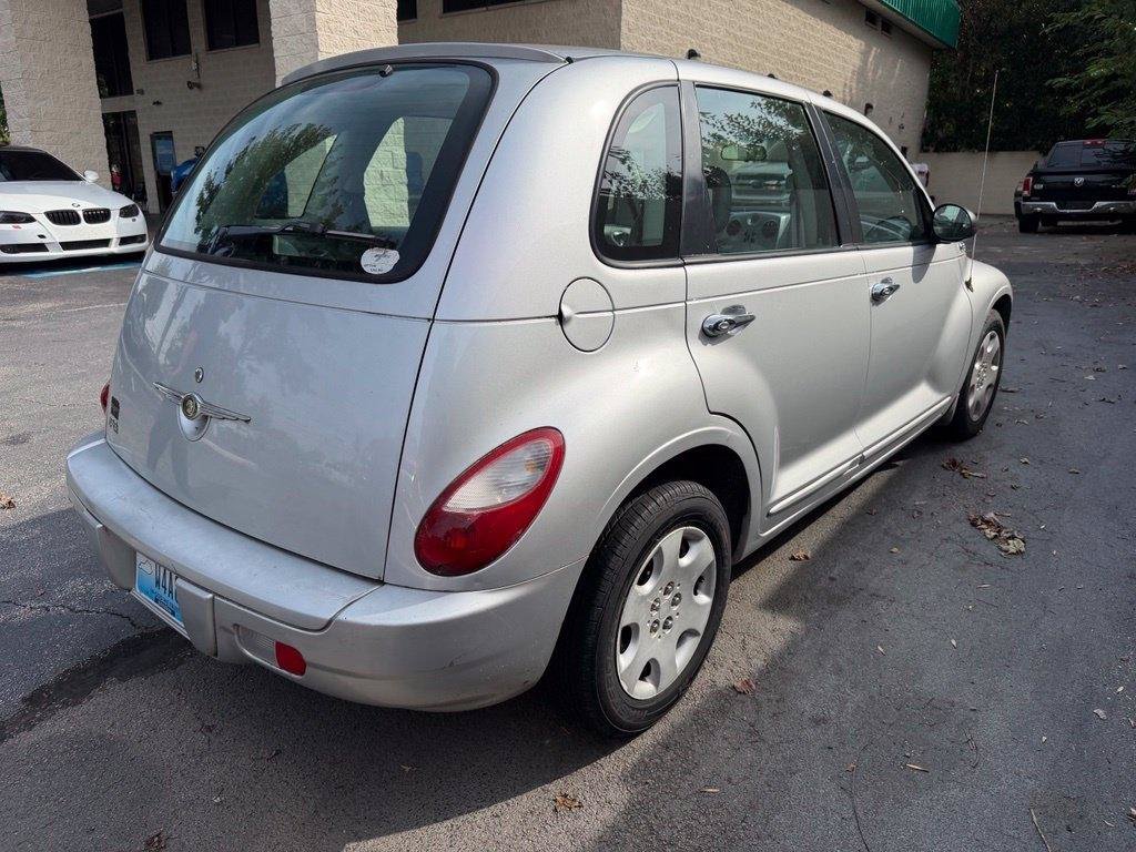 Used 2006 Chrysler PT Cruiser Touring FWD image 4
