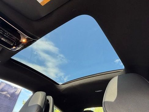 Certified 2025 Mercedes-Benz CLE 300 4MATIC Coupe image 40