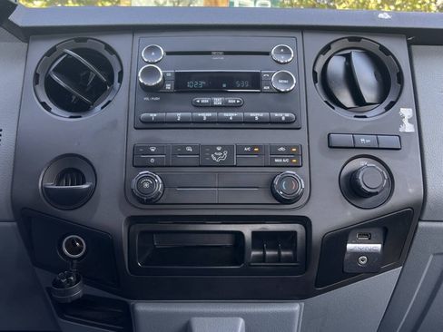 Used 2016 Ford F250 XL w/ Power Equipment Group RWD image 25
