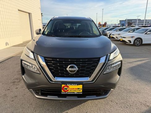 Used 2023 Nissan Rogue SL w/ SL Premium Package image 9