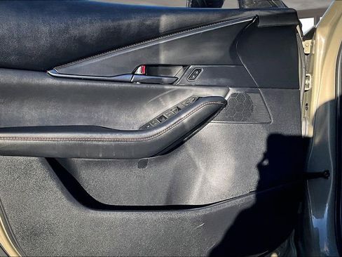 Used 2024 MAZDA CX-30 Carbon image 19