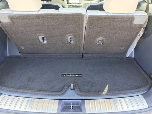 Certified 2025 Hyundai Palisade Calligraphy FWD image 10