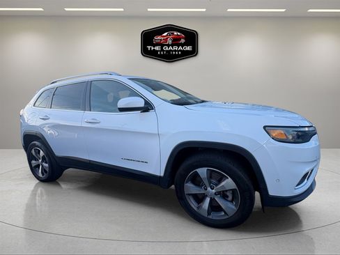 Used 2021 Jeep Cherokee Limited w/ Elite Package image 10