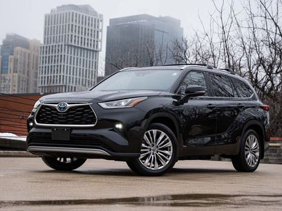 Used 2023 Toyota Highlander Platinum