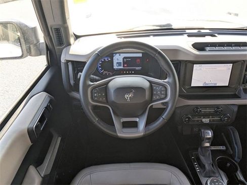 Used 2023 Ford Bronco Wildtrak image 33