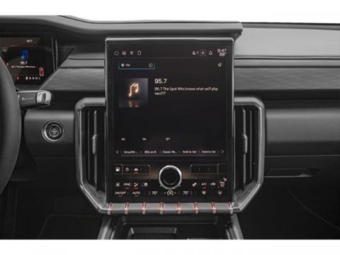 Used 2026 GMC Acadia AT4 w/ Luxury Package AWD/4WD image 12